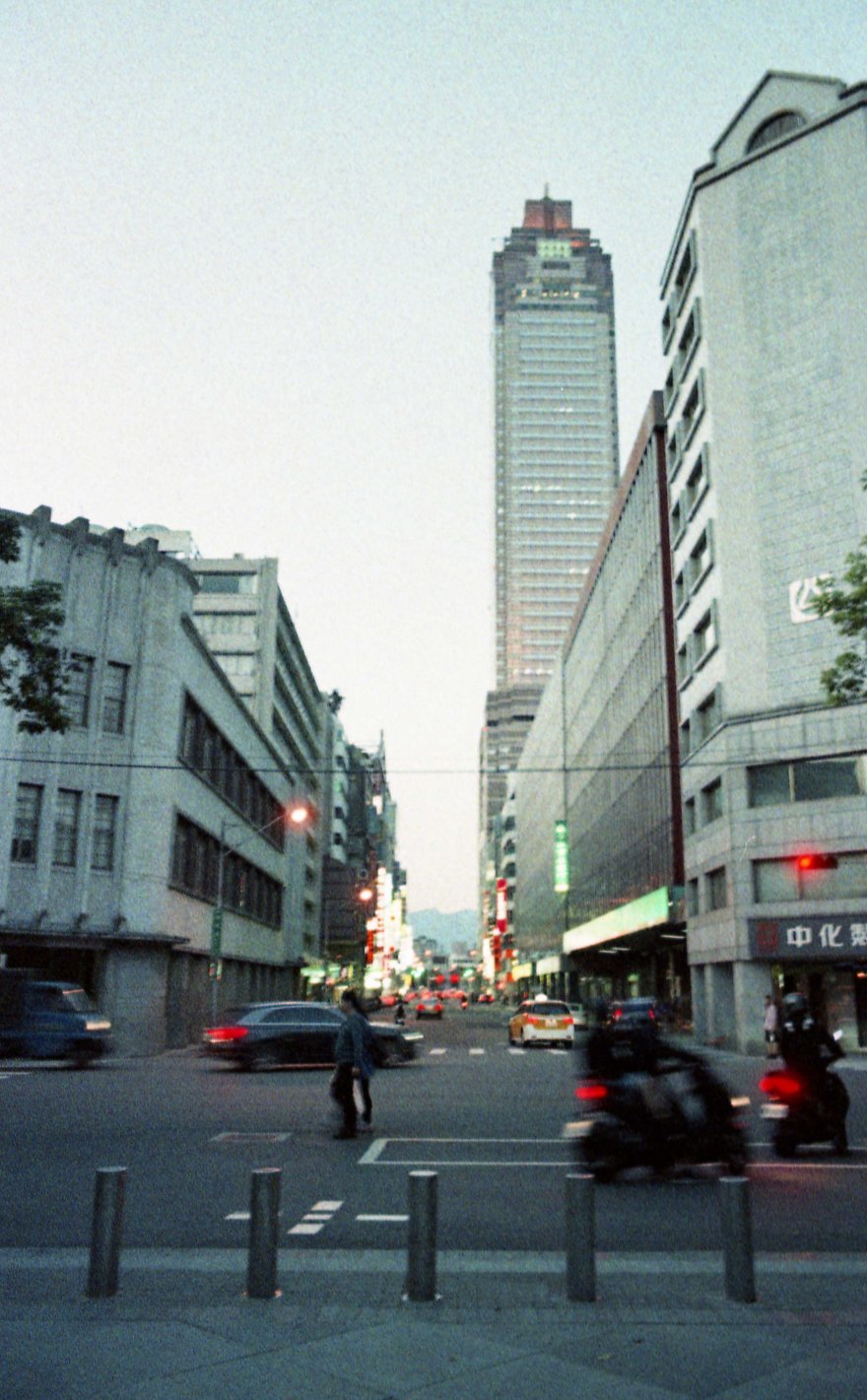 [FILM] TAIWAN Beach Taipei APR2017 Nikon FM(B) Adox Color Implosion 100 @200034