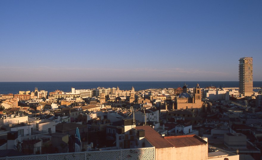 SPAIN - Alicante Beach Escorial - JUL2017 - Nikon FM2 - Agphaphoto CT precisa 100 -038